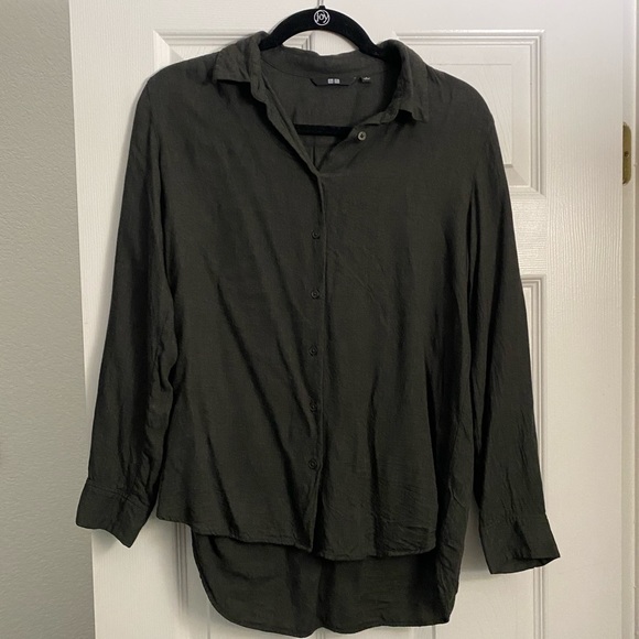 Uniqlo S rayon olive long sleeve button down top - Picture 1 of 6